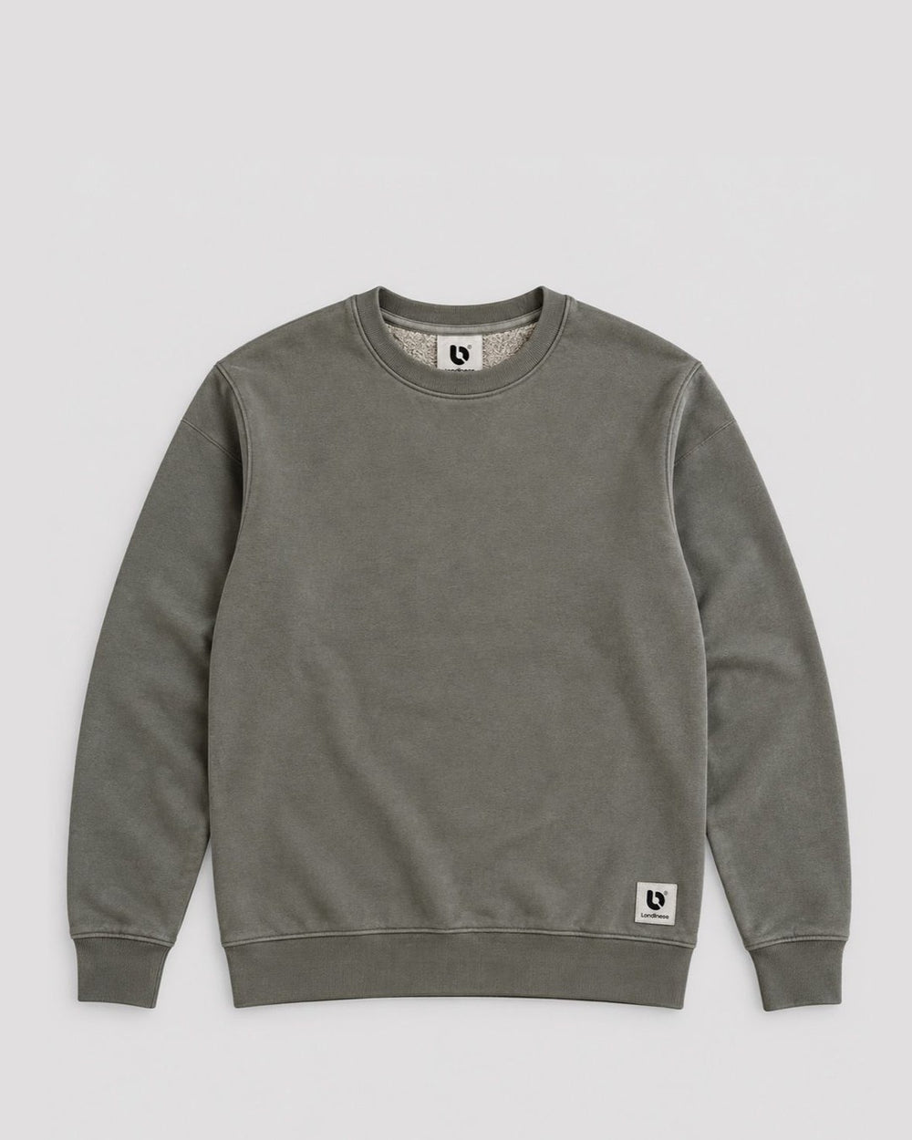 Londinese Invincible Crew, felpa girocollo verde timo (Timo Dust) con lavaggio acid wash, vista frontale