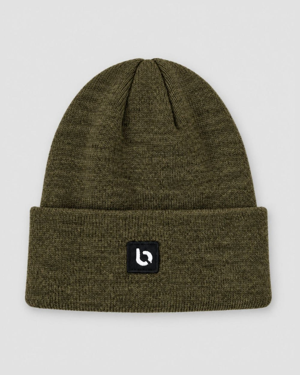 Londinese Beanie, berretto verde cipresso (Cypress) con patch Londinese, vista frontale