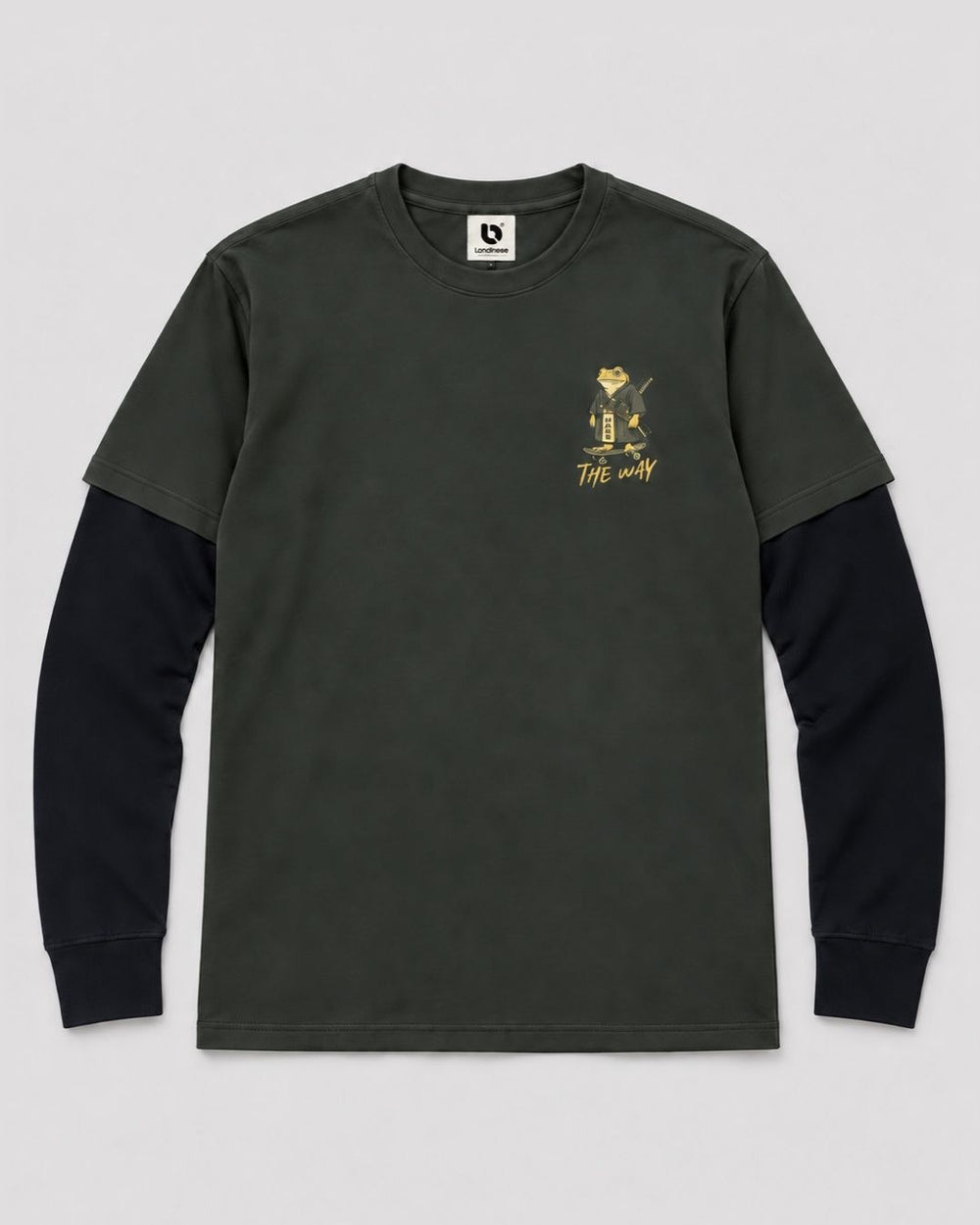 Londinese Double Way, t-shirt a doppia manica verde scuro e nera (Hunter/Black) con samurai stampato sul petto, vista frontale