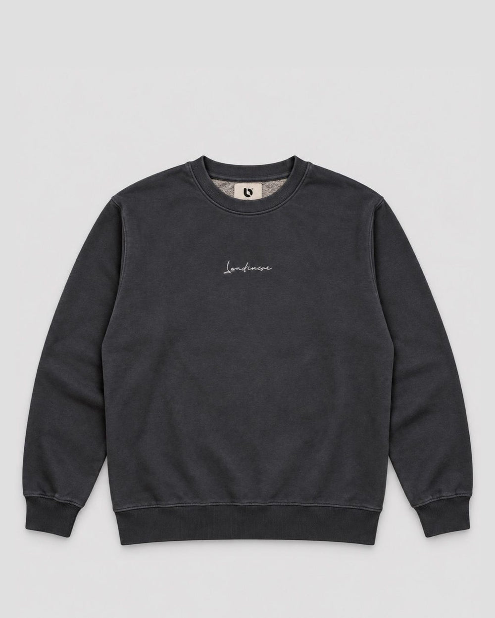 Londinese Futura Crew, felpa girocollo nera (Black Dusty) con ricamo sul petto e lavaggio acid wash, vista frontale
