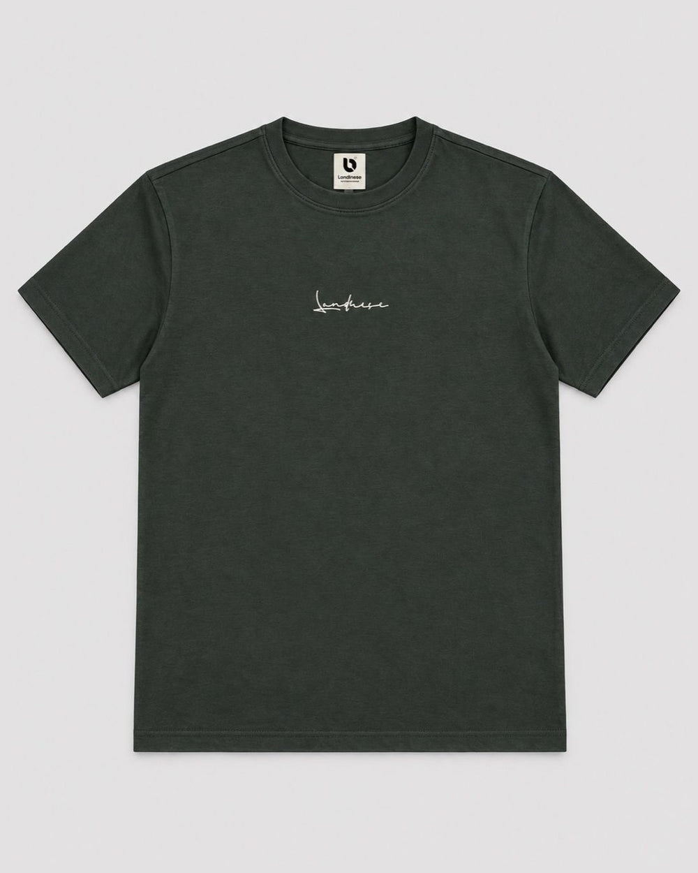 Londinese Futura Tee, t-shirt verde scuro (Hunter) con scritta Londinese ricamata sul petto, vista frontale